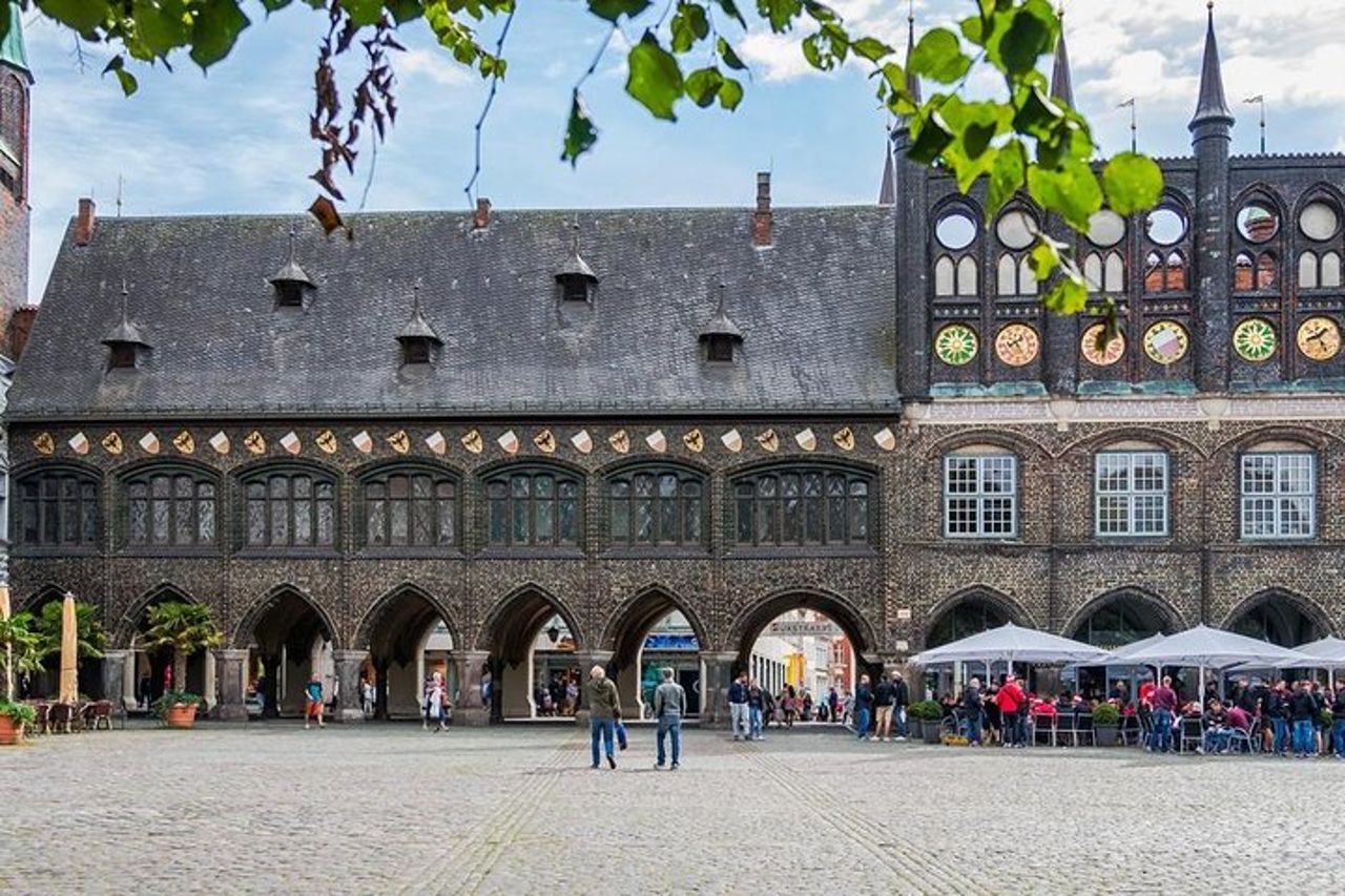 Escursione a terra privata di Hanseatic Lubeck e Wismar — 4