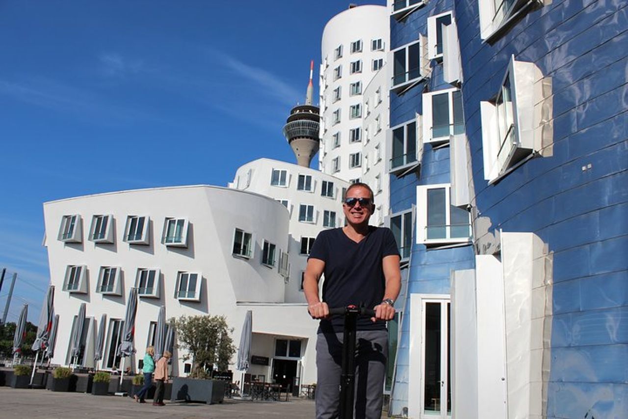 Tour in Segway Rhein di Düsseldorf: esperienza sul fiume Reno — 4