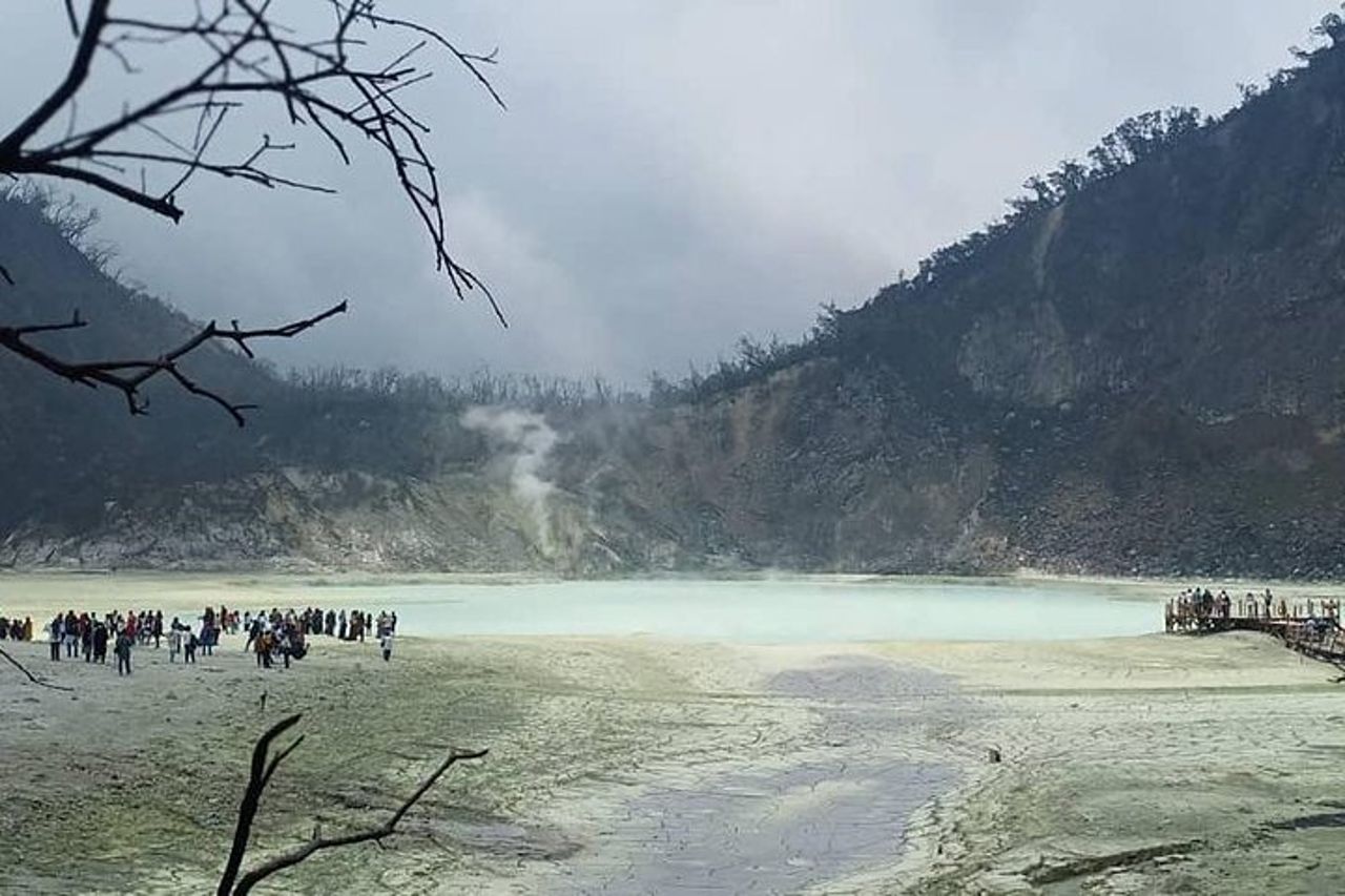 Tour Kawah putih - tra cui il vulcano Papandayan e Kampung Naga — 7