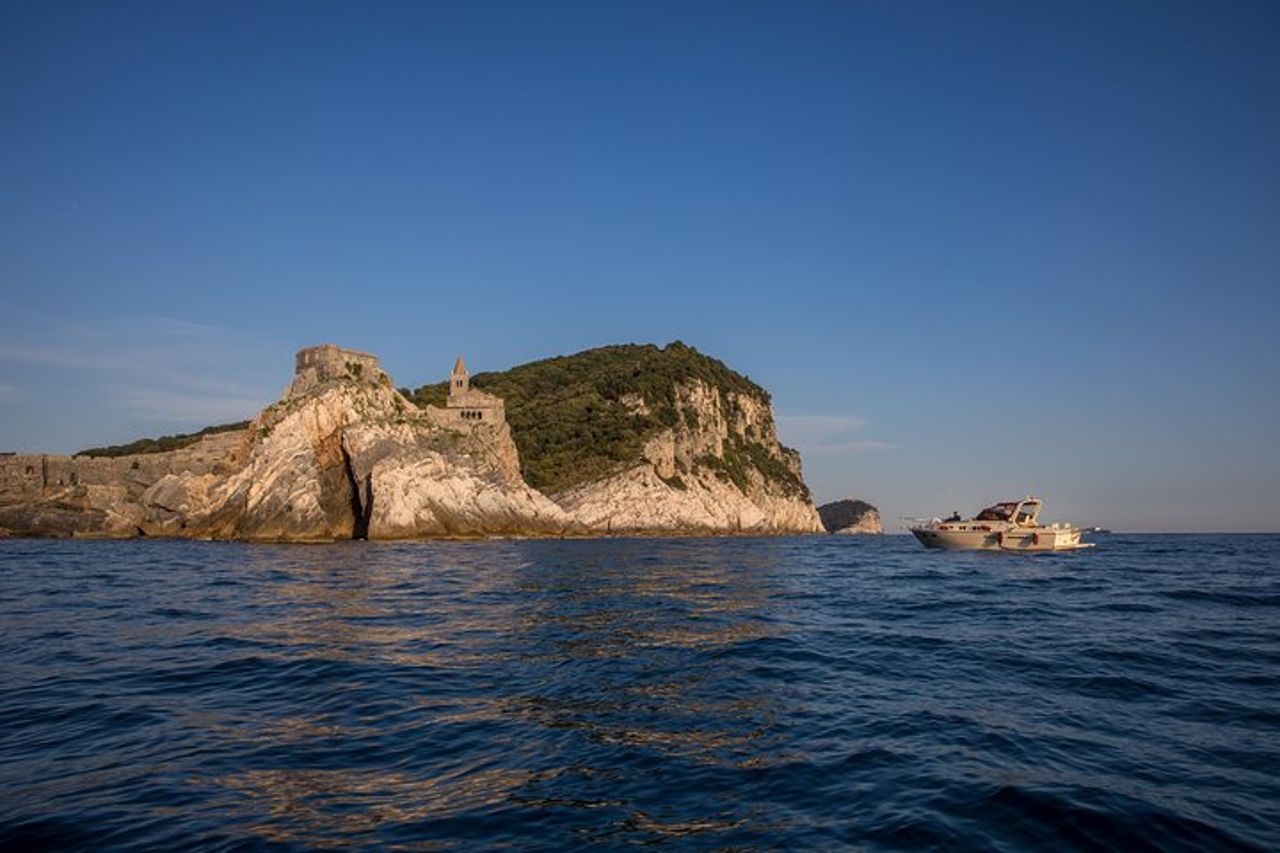 Sogni al tramonto alle Cinque Terre : crociera, nuoto e cena — 3