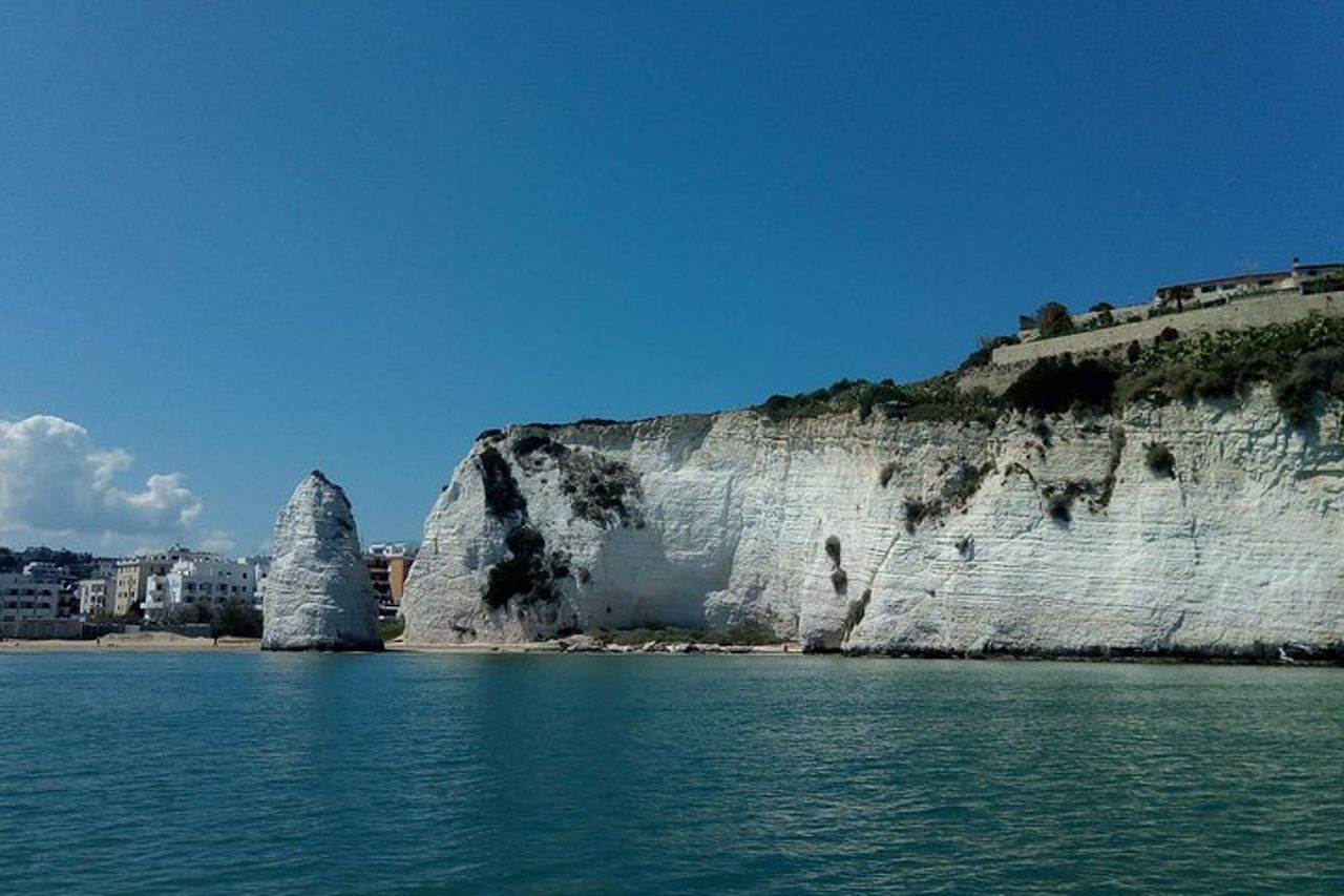 Desirèe experience. Visita delle grotte marine di Vieste — 5