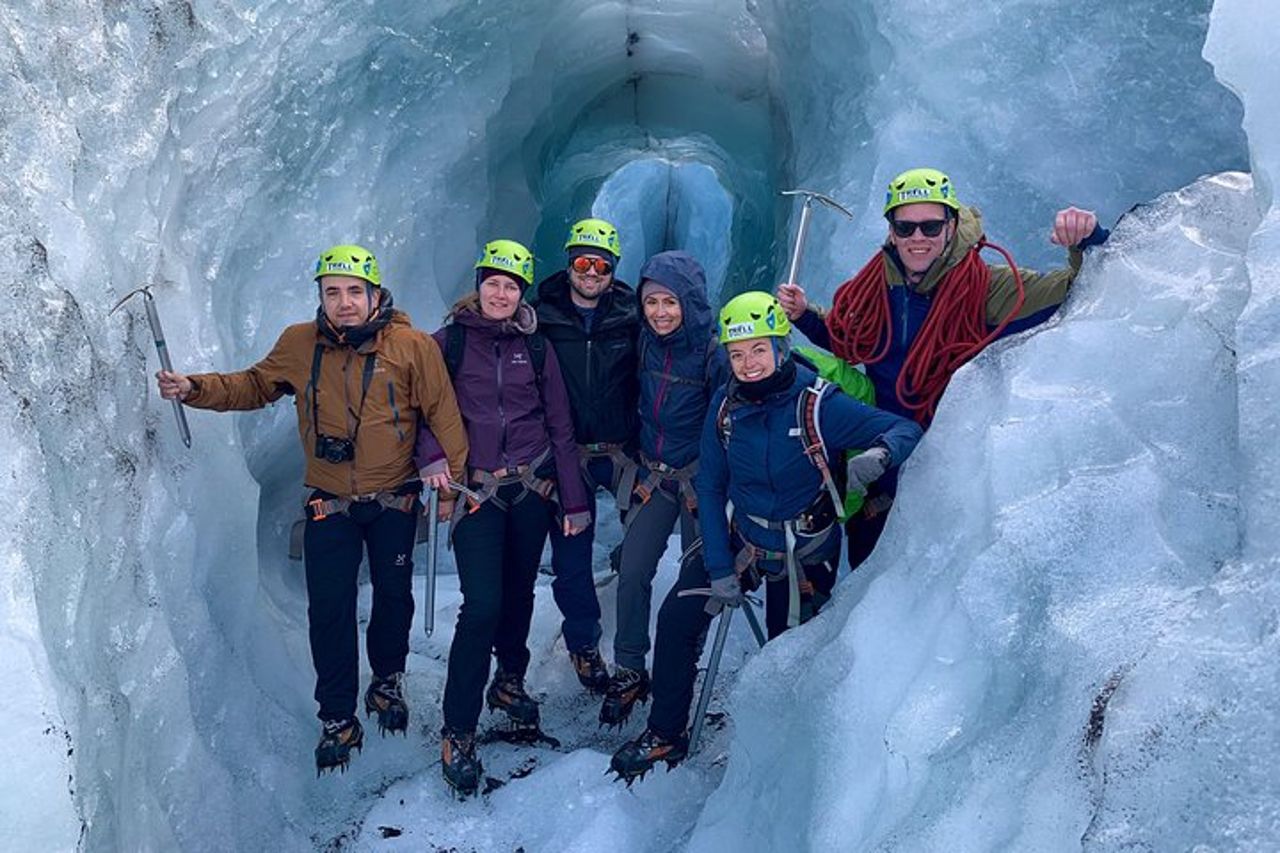 Escursione di 3 ore per piccoli gruppi sul ghiacciaio Solheimajokull — 2