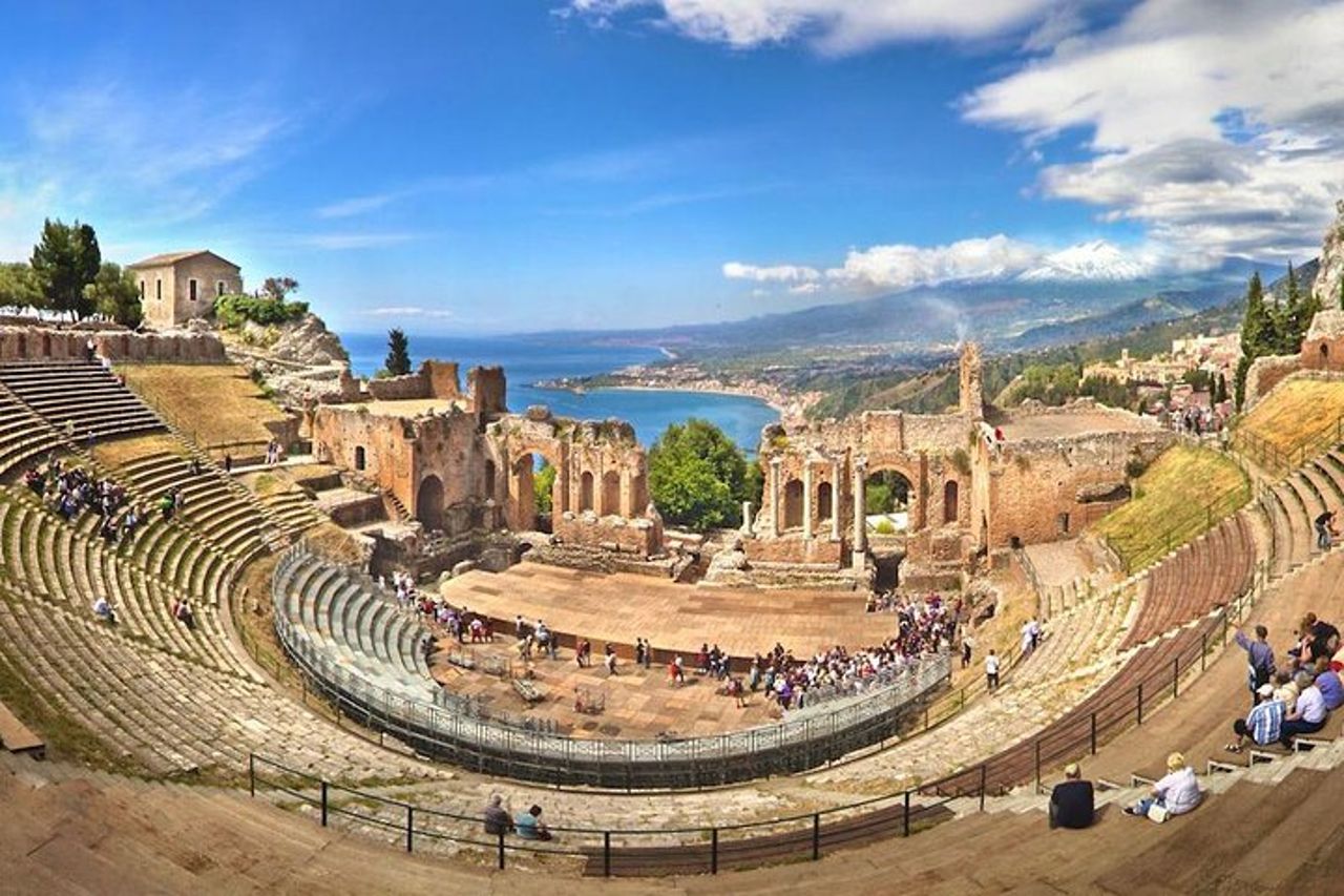 Gita di un giorno dal porto di Messina all'Etna e Taormina — 3