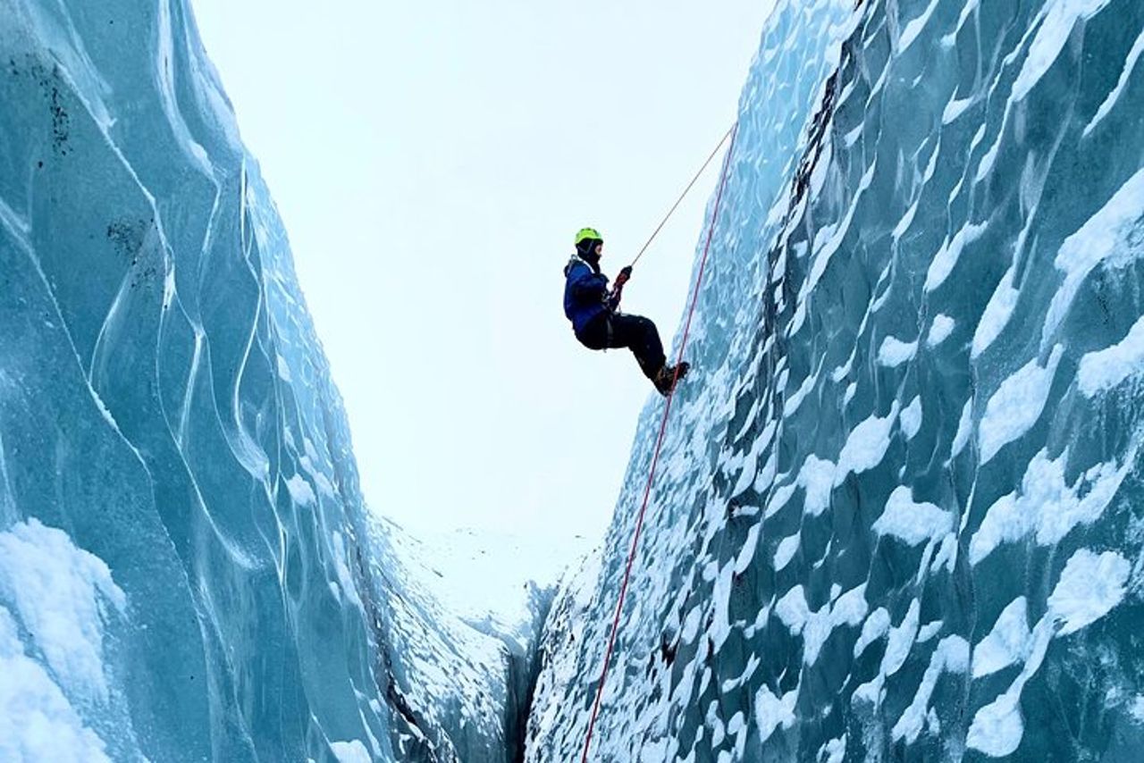 Sólheimajökull Ice Climbing e Glacier Walk — 4