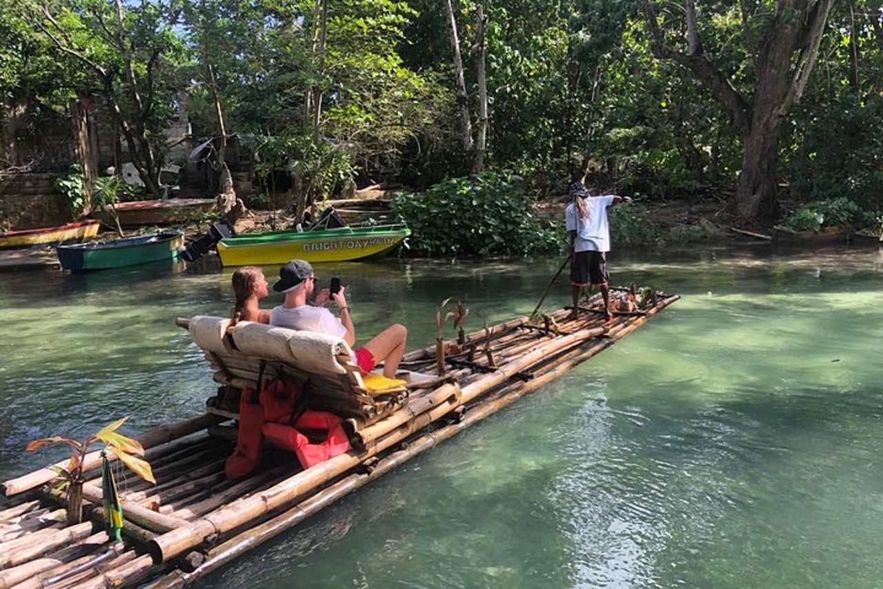Personalizza il tour di un giorno a Ochi (equitazione, rafting, buco blu, fiume Dunns) — 7