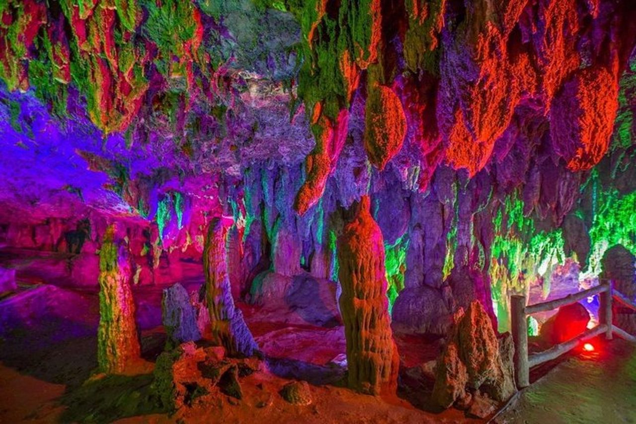 Tour di Kunming Essence di due giorni tra cui Stone Forest, Jiuxiang Cave e West Hill — 6