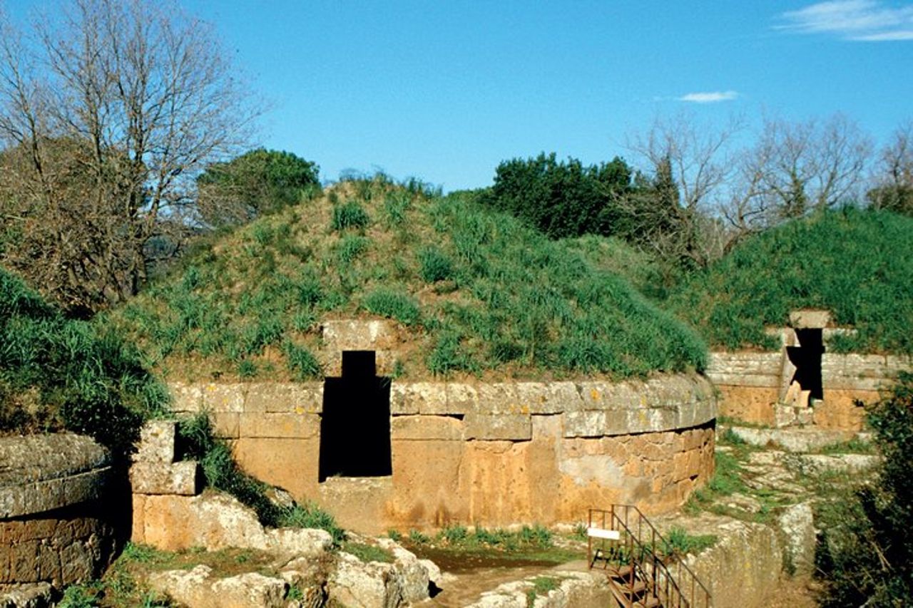 Escursione privata dal porto di Civitavecchia alla campagna etrusca — 3