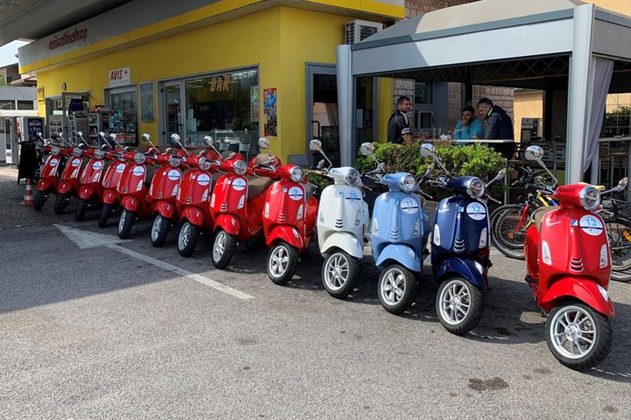 Tour in vespa Lago di Garda (noleggio in solitaria)