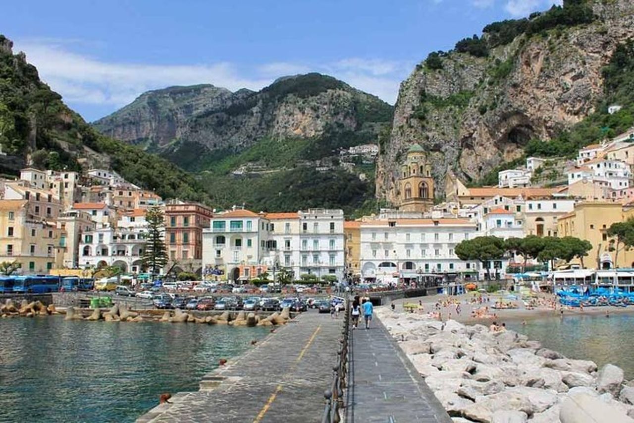 Tour condiviso della Costiera Amalfitana in Minivan 8 pax da Sorrento — 7