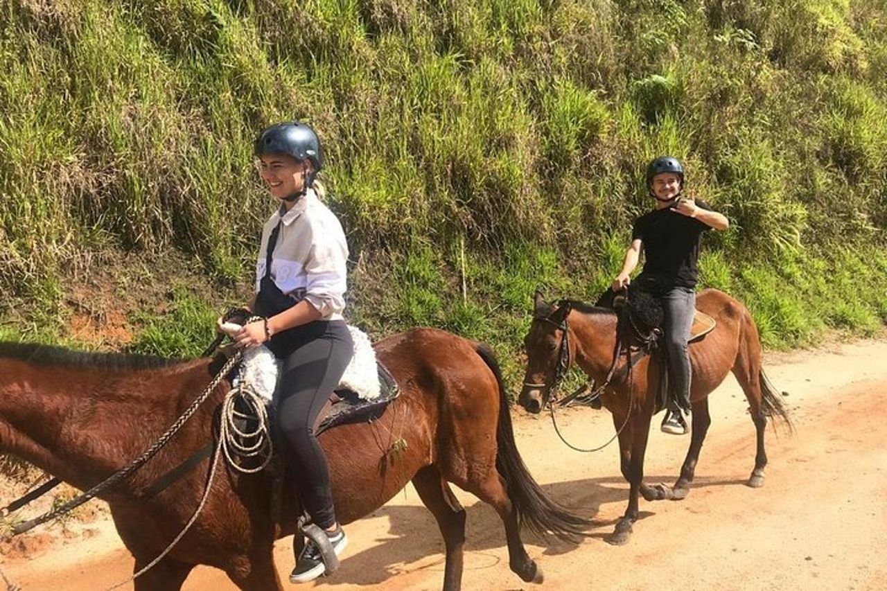 Autentico giro a cavallo colombiano — 7