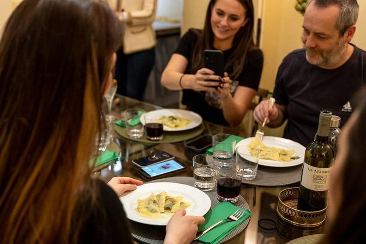 Condividi Pasta Love: pasta per piccoli gruppi e tiramisù a Savona — 4