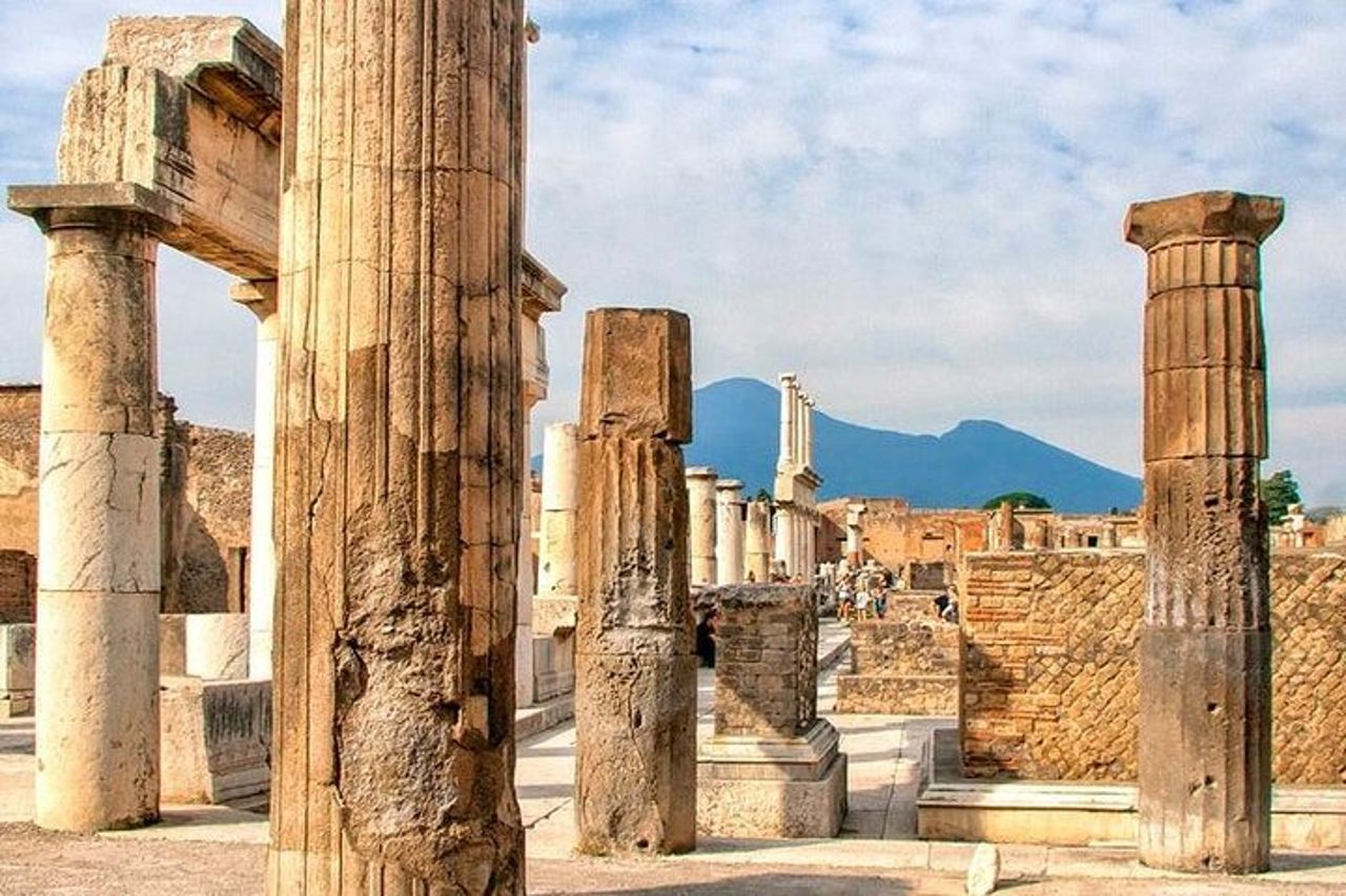 Little Group Vulcanici e Archeologici con guida privata e... Pranzo Napoletano — 6