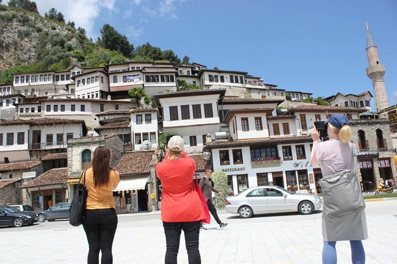 Da Tirana a Berat: tour della città e lezione di cucina al Mama Nina — 7