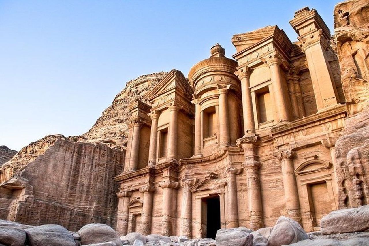 Escursione a Petra, Mar Morto e Wadi Rum Porto di Aqaba