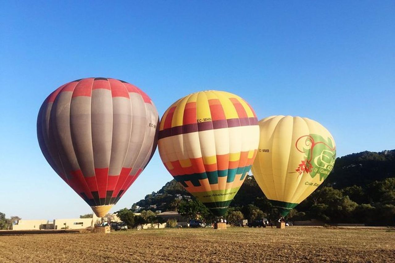 Esperienza di alba e tramonto Giro in mongolfiera Maiorca — 9