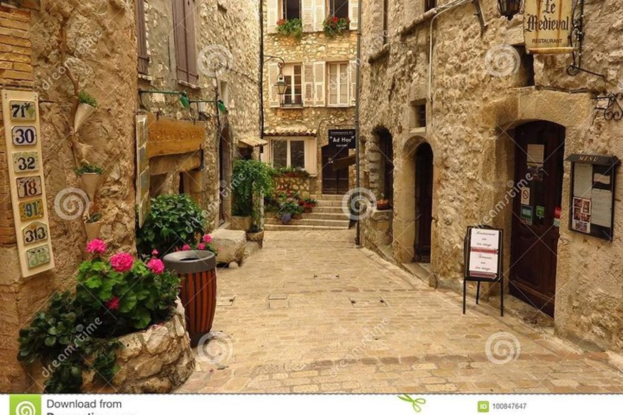 Antibes, Cannes, 3 borghi medievali nell'entroterra Tour privato — 7