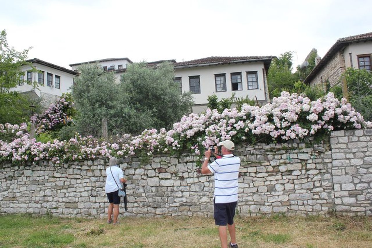 Da Tirana a Berat: tour della città e lezione di cucina al Mama Nina — 6