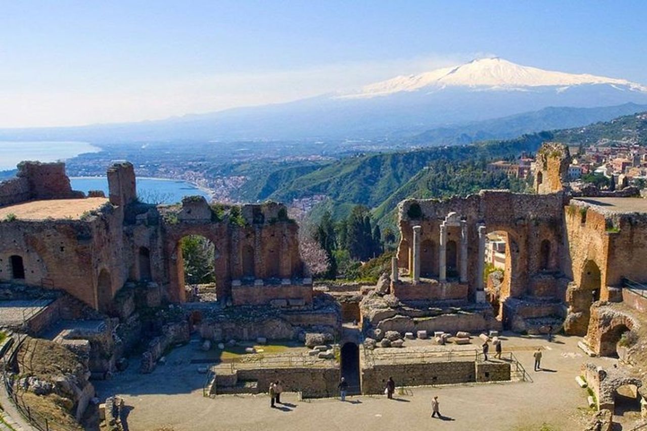 Sicilia ... A Love of a Lifetime — 8
