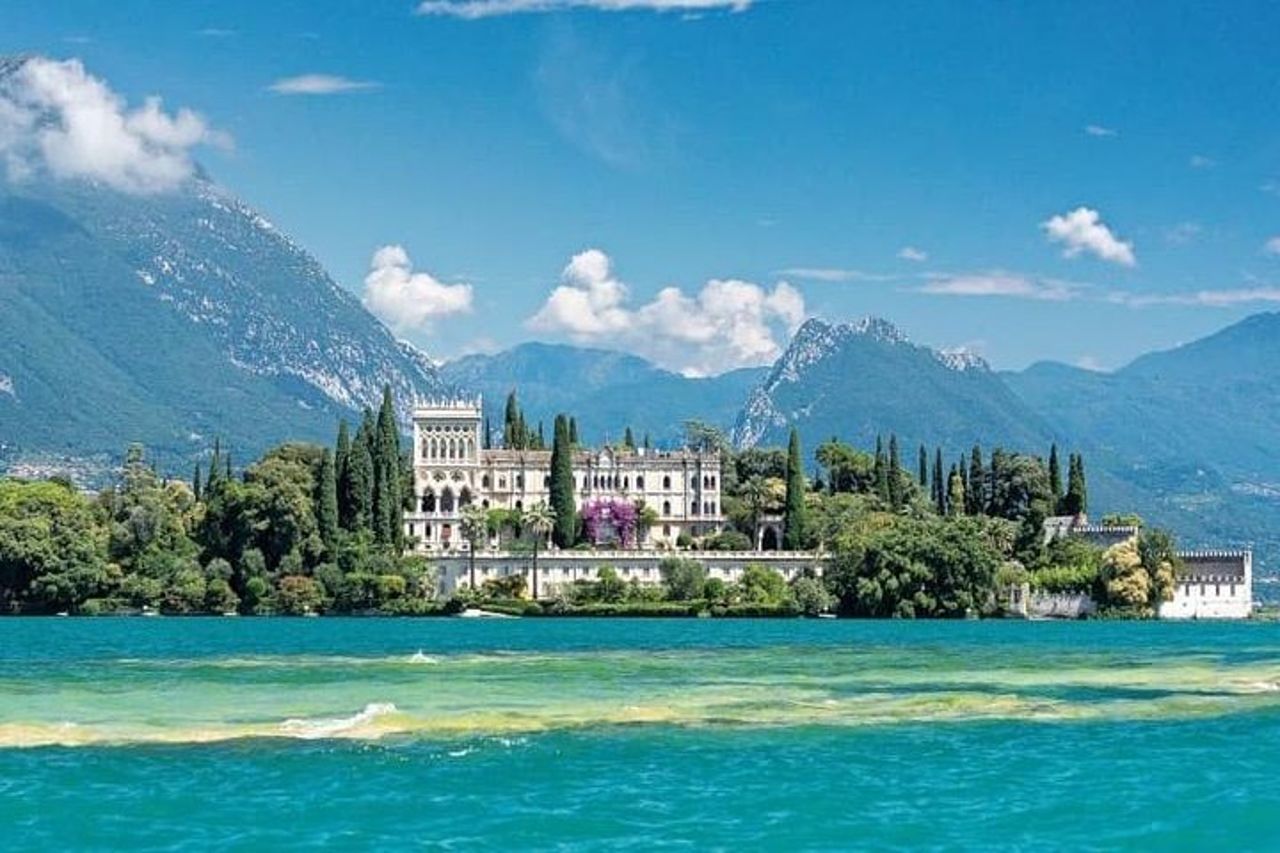 Lago di Garda: tour privato tra borghi lacustri e isole — 3