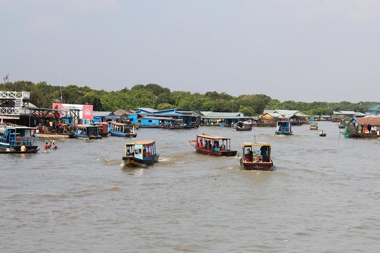 Crociera al tramonto sul lago Tonle Sap da Siem Reap — 4
