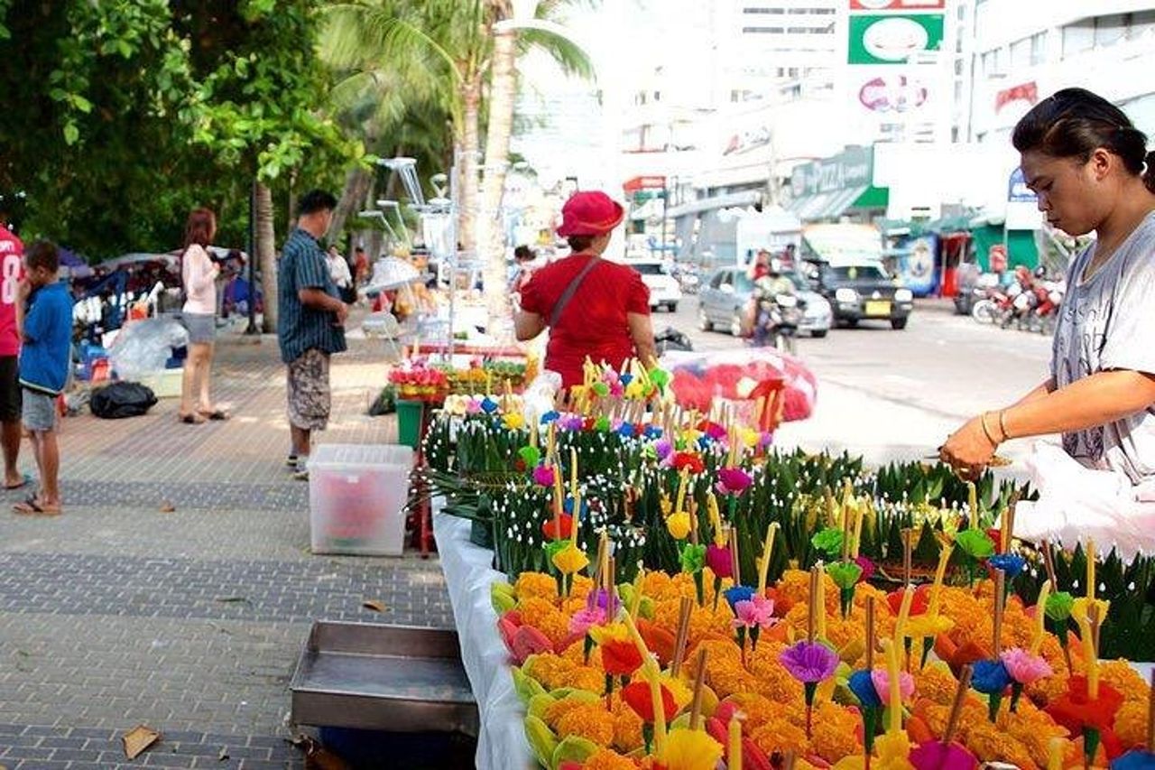 Discovery Pattaya City Tours con mercato galleggiante e pranzo — 7