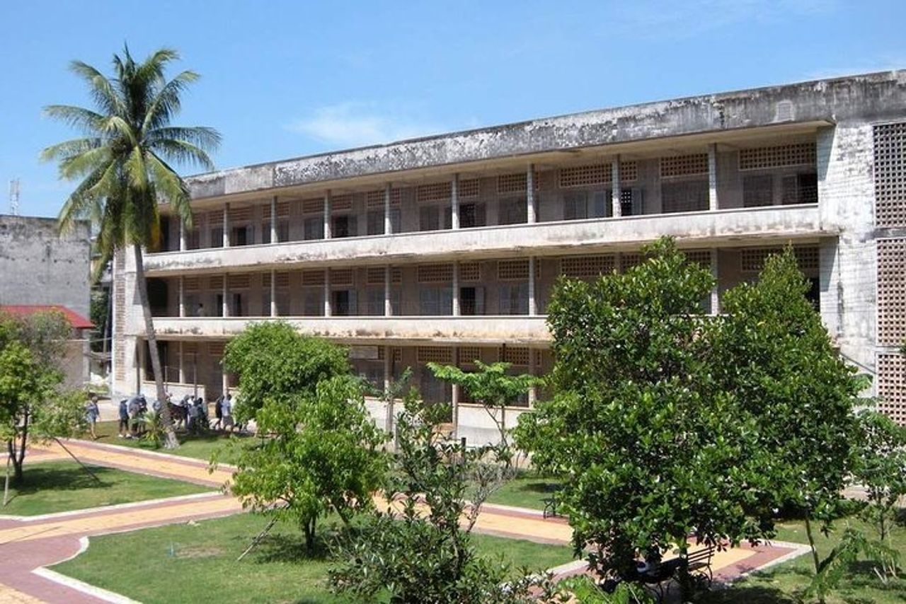 Tour della città di Phnom Penh, Pagoda d'argento, Museo del genocidio, Killing Fields — 4