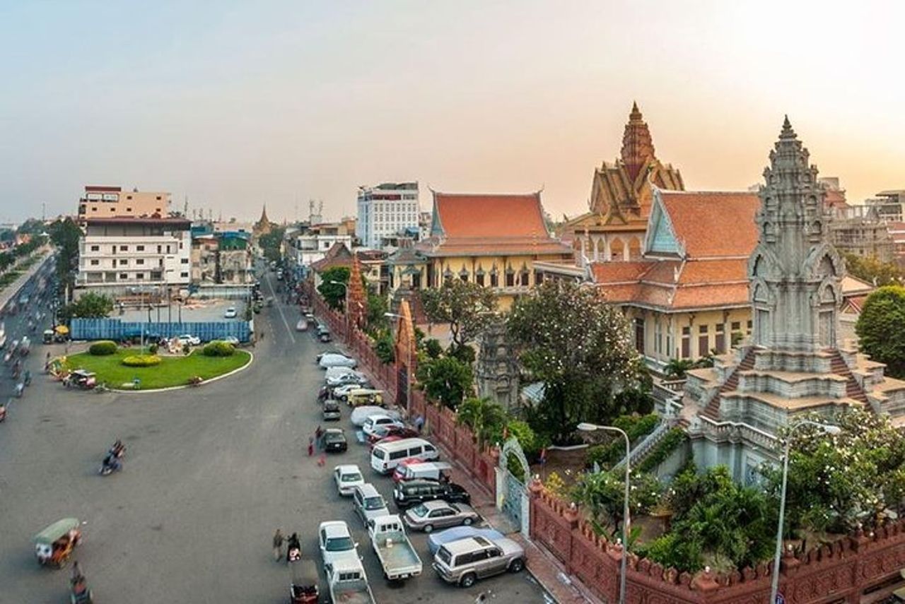 Tour della città di Phnom Penh, Pagoda d'argento, Museo del genocidio, Killing Fields — 9
