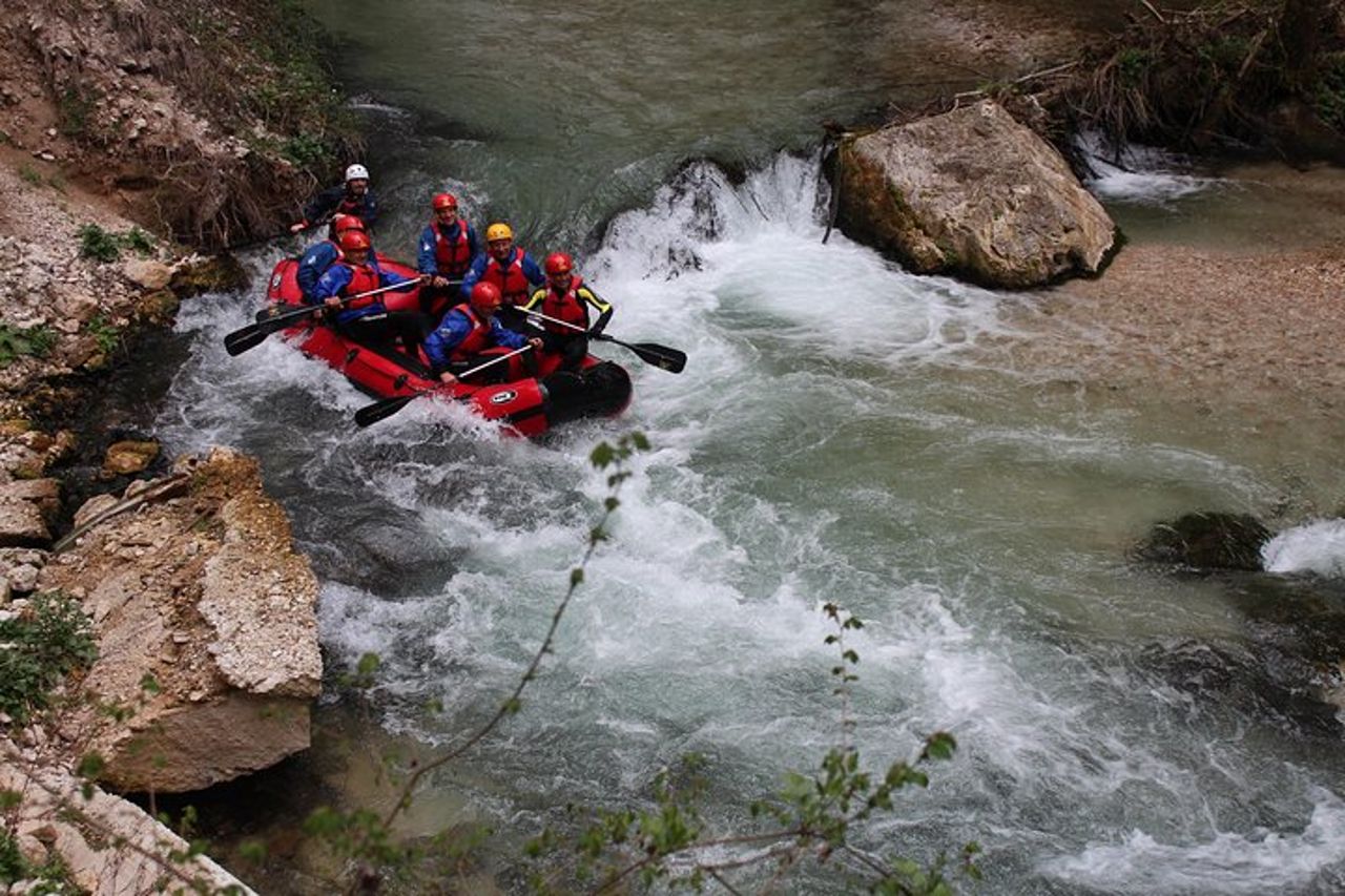 Esperienza di Rafting nei Fiumi Nera o Corno in Umbria vicino Spoleto — 6