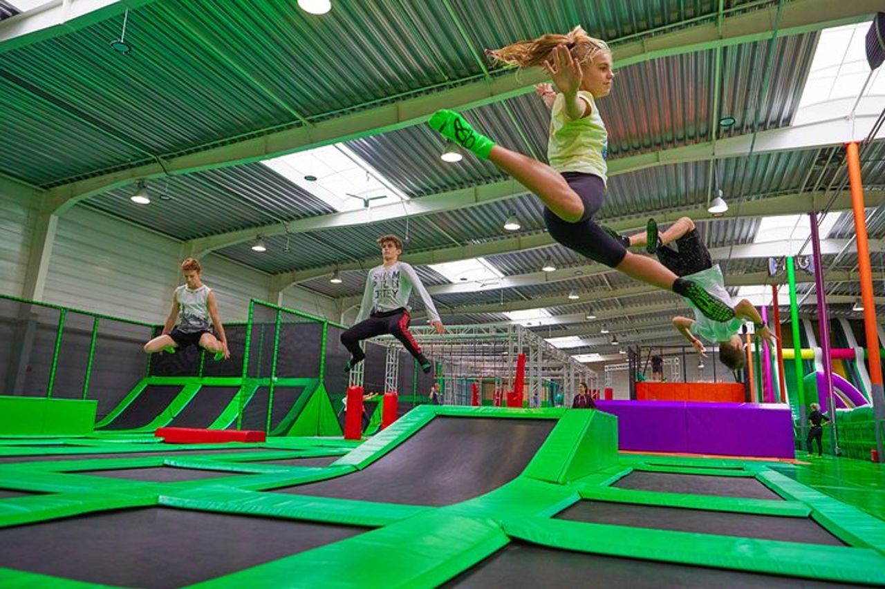 GOjump MEGAPARK Kraków-Sikorki - 1 ora di biglietto per il parco del trampolino — 3