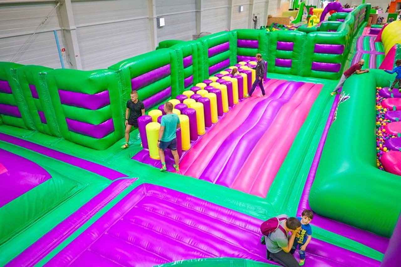 GOjump MEGAPARK Kraków-Sikorki Biglietto 1h: GOair Inflatable Park — 5