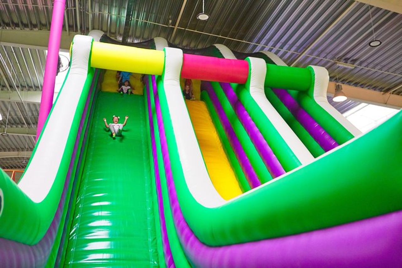 GOjump MEGAPARK Kraków-Sikorki Biglietto 1h: GOair Inflatable Park — 6