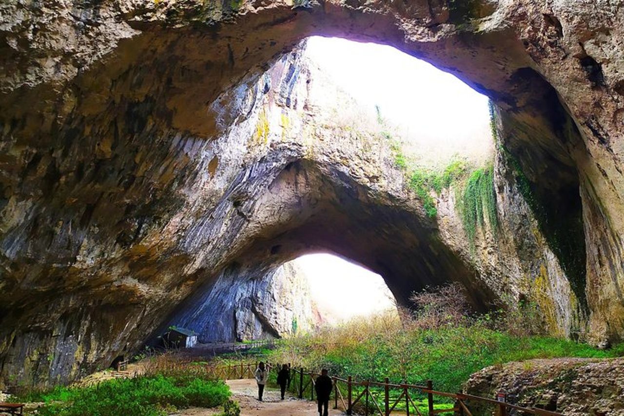 Tour a Lovech, grotta di Devetaki e cascate di Krushuna — 7