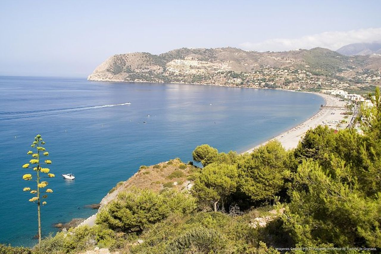 Grotte di Nerja, gita di un giorno sulla costa tropicale da Granada con pranzo opt — 9