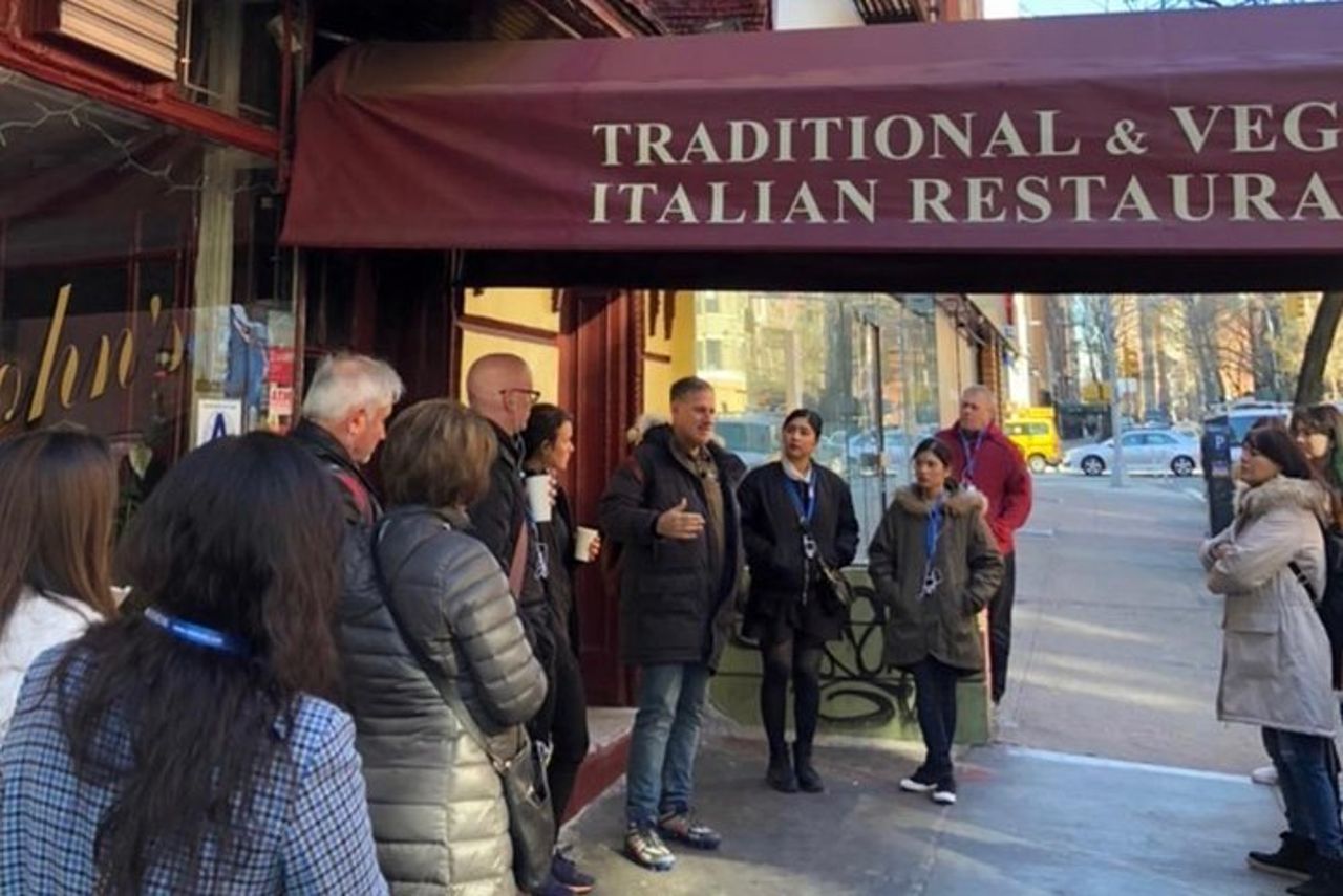 New York City: Tour a piedi della storia della mafia a Little Italy con la polizia di New York — 6