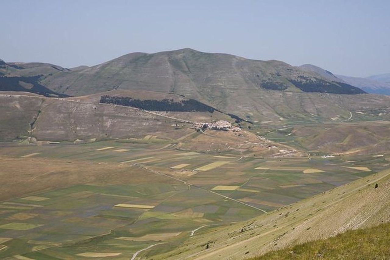 Trekking d'Autore: la Valle Glaciale del Lago di Pilato - Tour Privato — 3