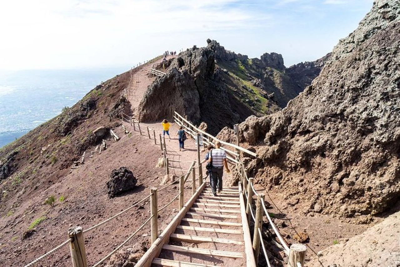 Tour privato del Monte Vesuvio e degustazione di vini con pranzo — 2
