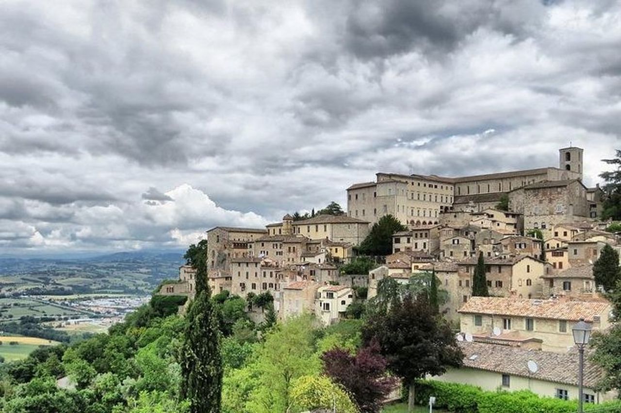 Da Firenze PRIVATO: Umbria Storica, Assisi e Orvieto - Sulla via dei Romani — 2