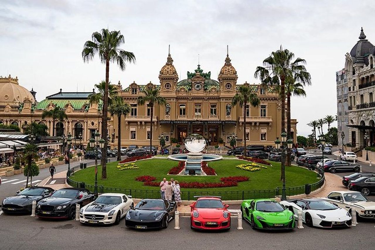 Trasferimento di partenza: Monaco all'aeroporto di Nizza NCE in Business Car