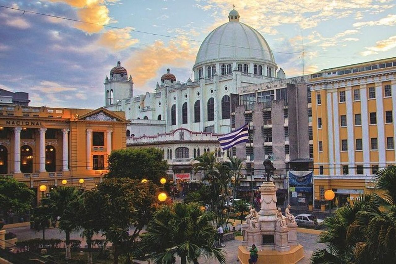 Mezza giornata | Tour della città di San Salvador — 2
