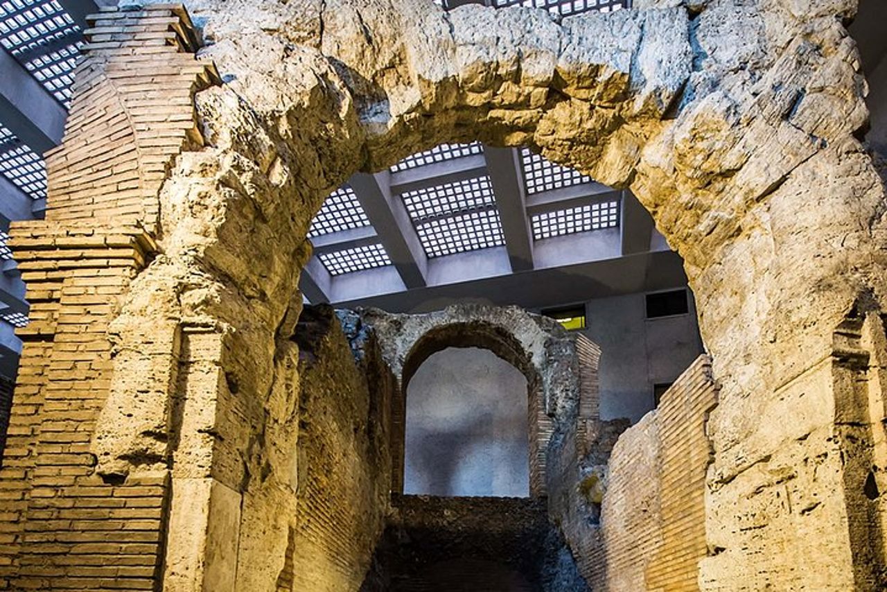 Piazza Navona e Trevi District Underground Pass con Audioguida — 3