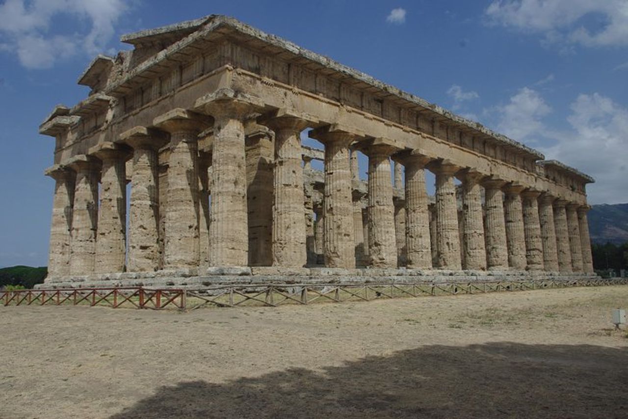Tour privato : Esplora Paestum con un Archeologo Esperto — 5