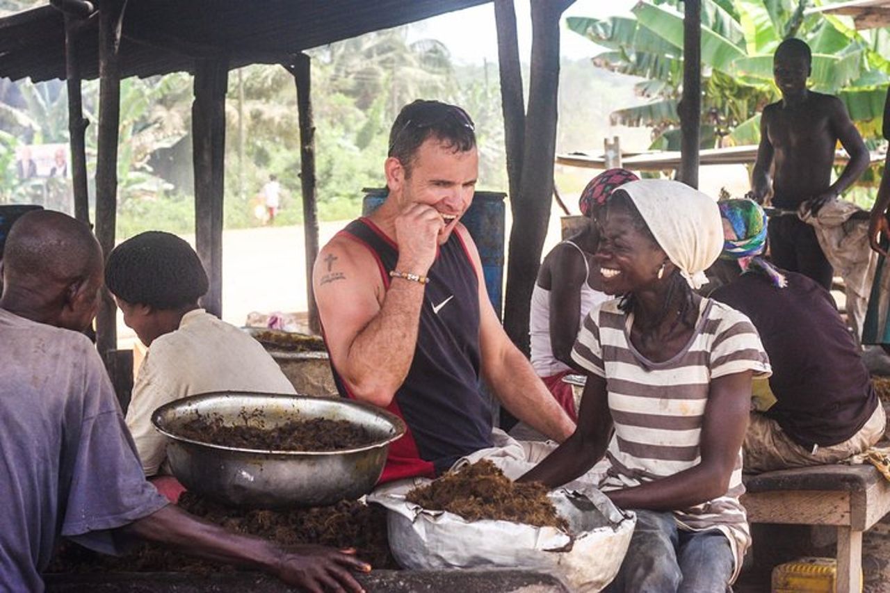 Tour del mercato centrale di Kumasi kejetia e lezioni di cucina tradizionale locale — 3