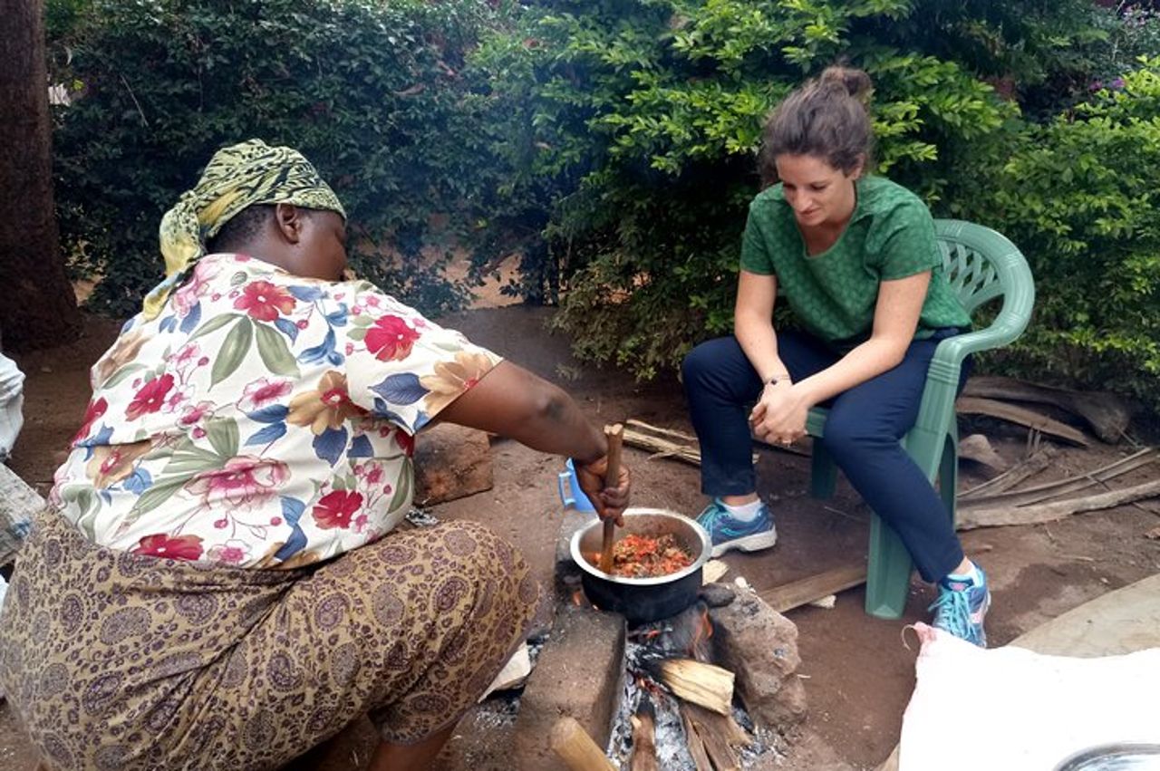 Tour del mercato centrale di Kumasi kejetia e lezioni di cucina tradizionale locale — 4