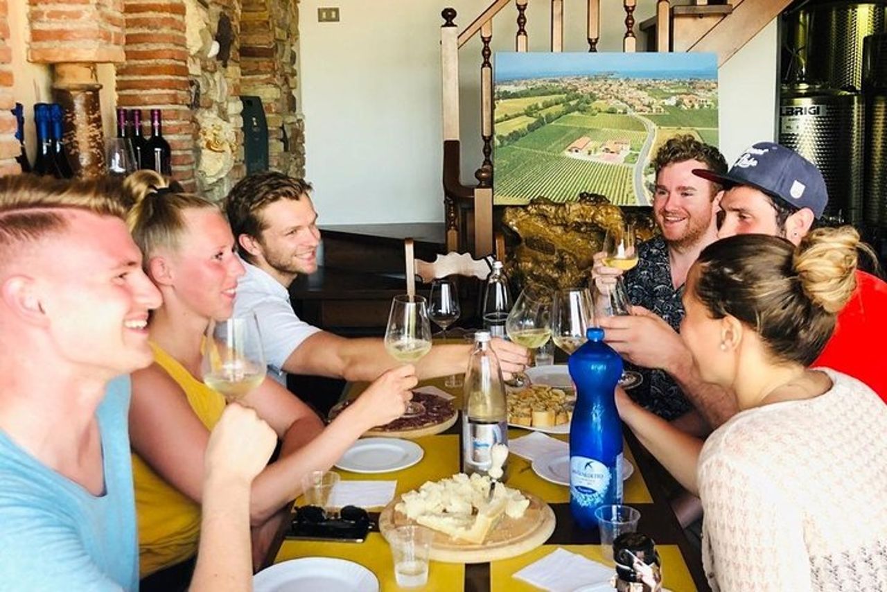 Tour in Cantina con Degustazione — 2