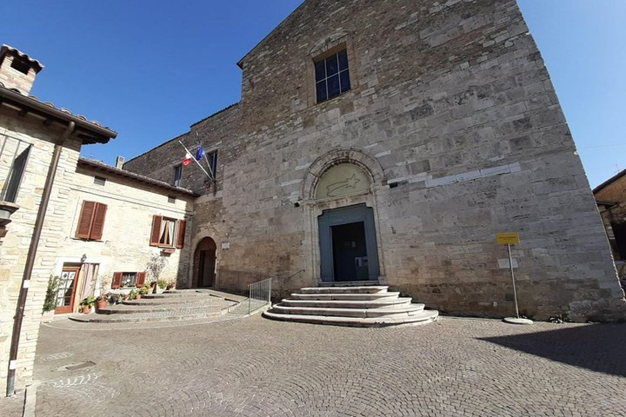 Tour privato a piedi di Bevagna con guida ufficiale — 3