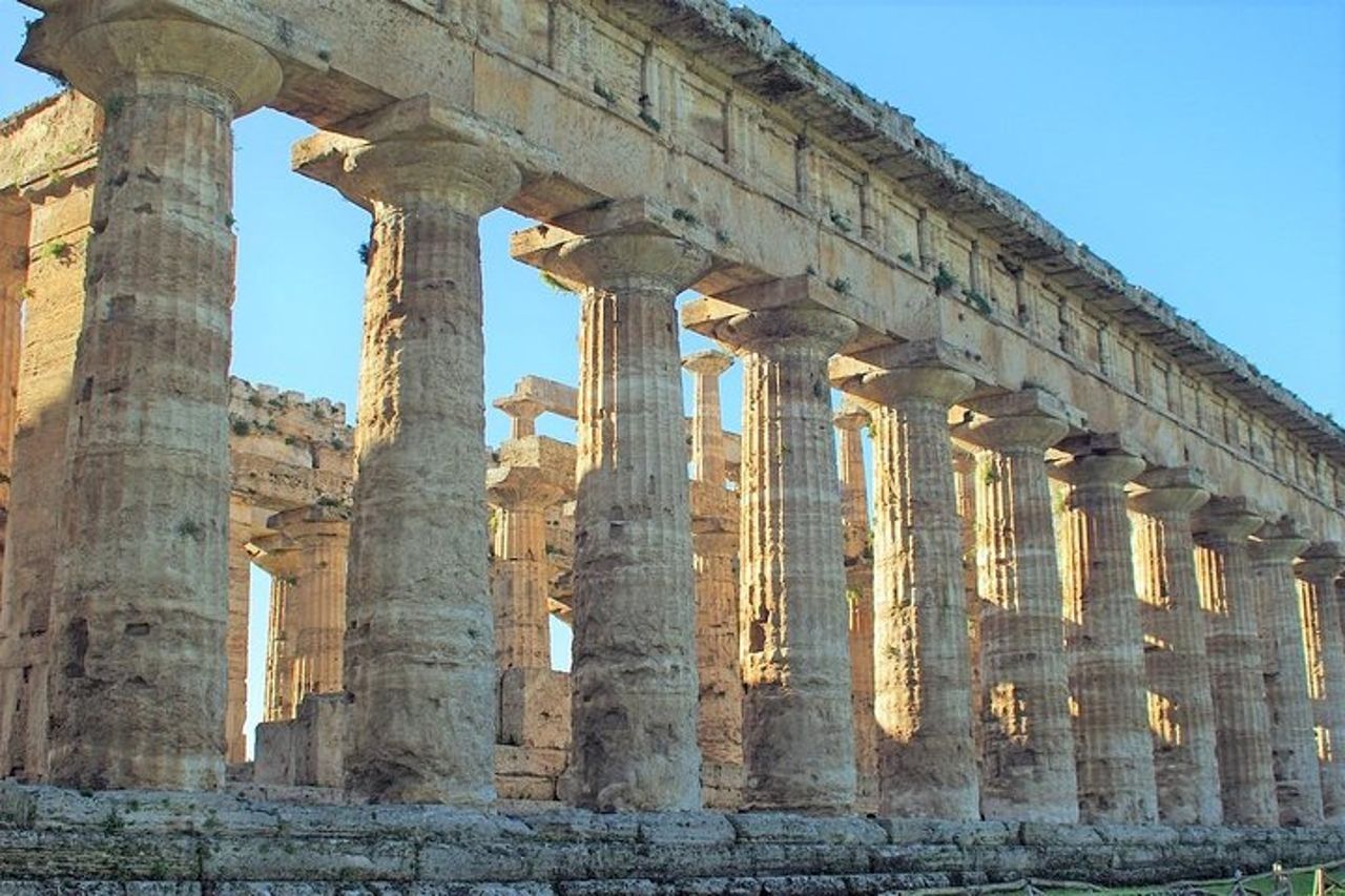Parco archeologico e museo di Paestum Salta la coda con una guida nativa — 2