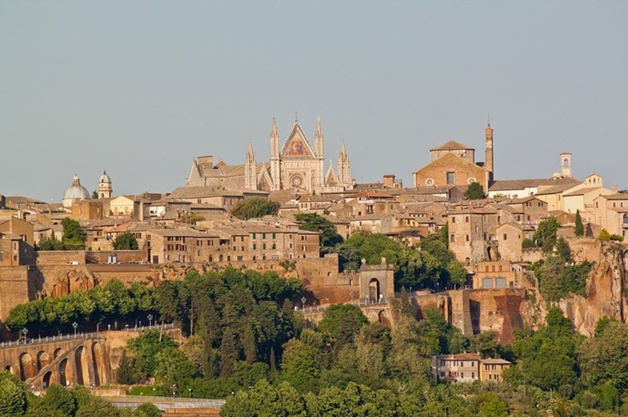 Trasferimento diretto dal tour hotel di ORVIETO al tuo hotel a ROMA