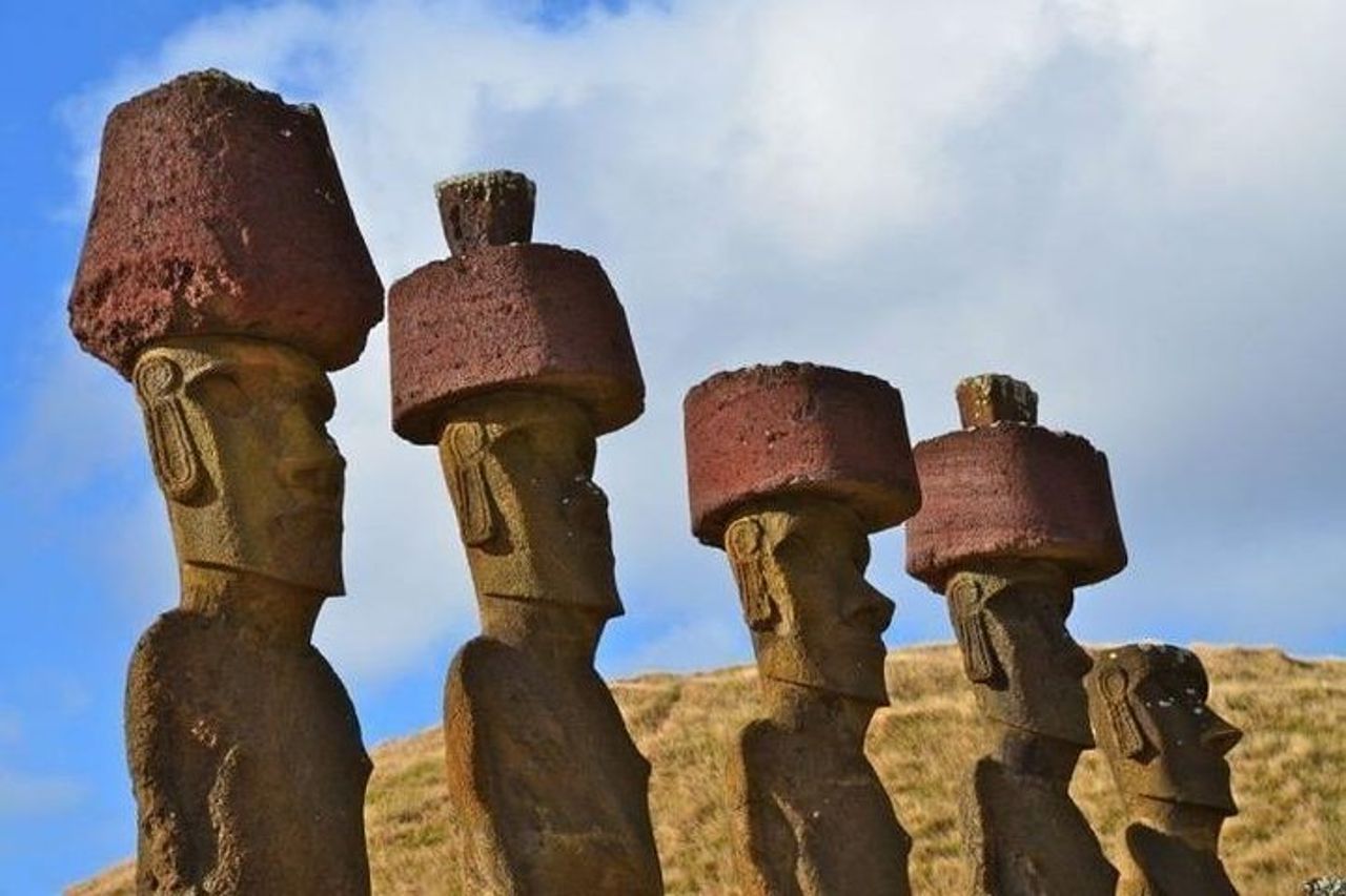 Il tour di 1 giorno di Route of Hotu Matua da Hanga Roa