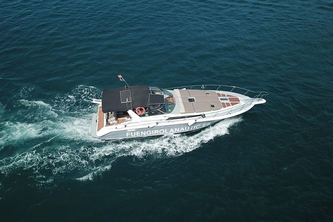 Gita in barca a Fuengirola, osservazione dei delfini e bevande — 8