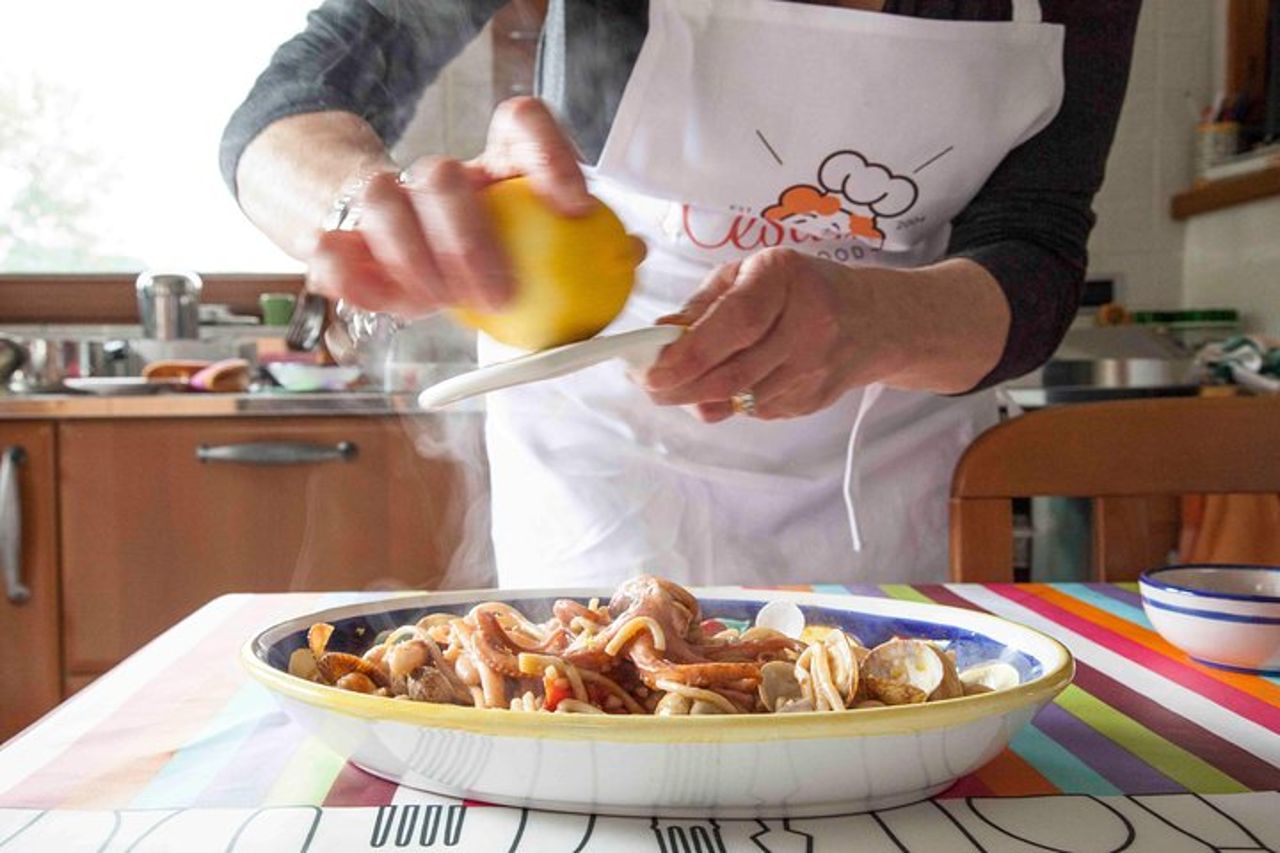 Pranzo o cena e demo di cucina in una casa locale a Fasano — 8